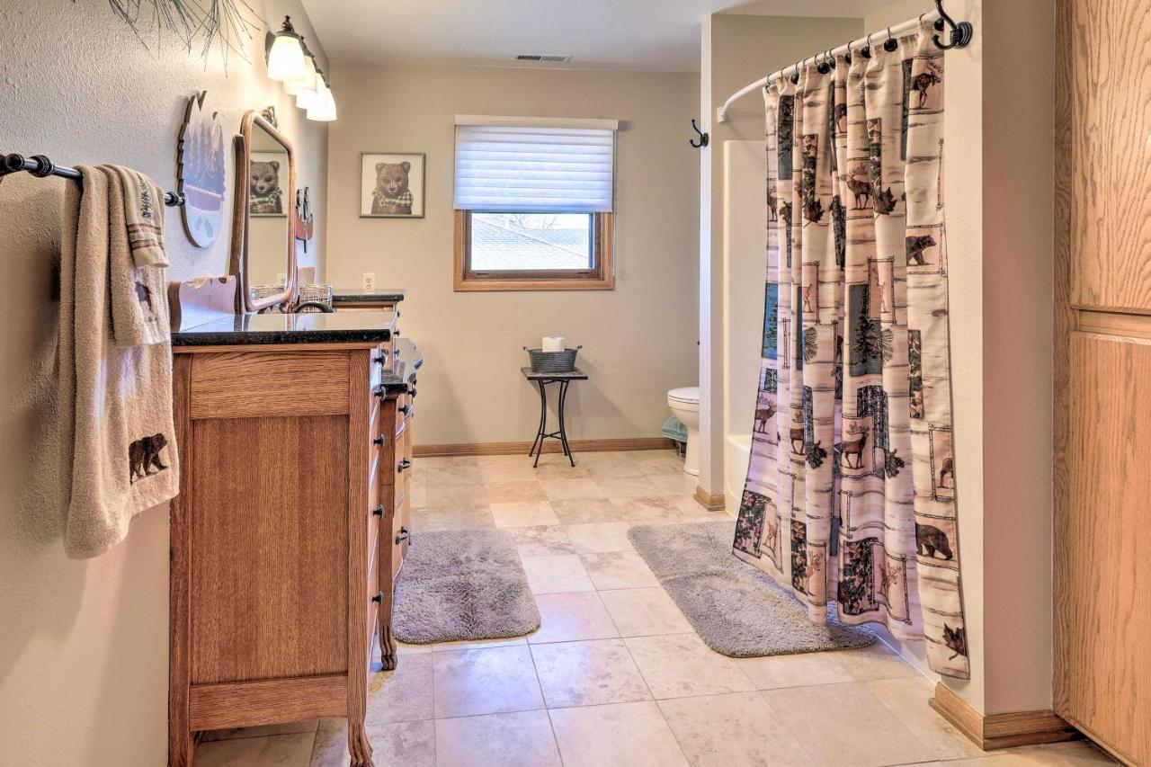 Welcoming Canon City Abode - Walk To River! Exterior photo