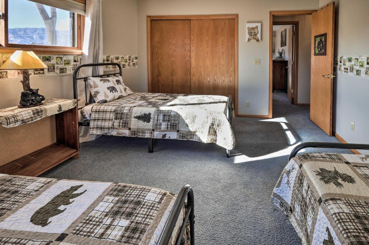 Welcoming Canon City Abode - Walk To River! Exterior photo