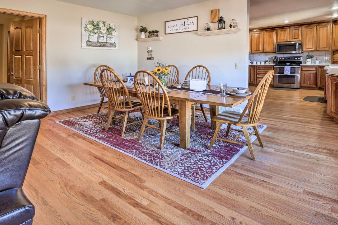 Welcoming Canon City Abode - Walk To River! Exterior photo